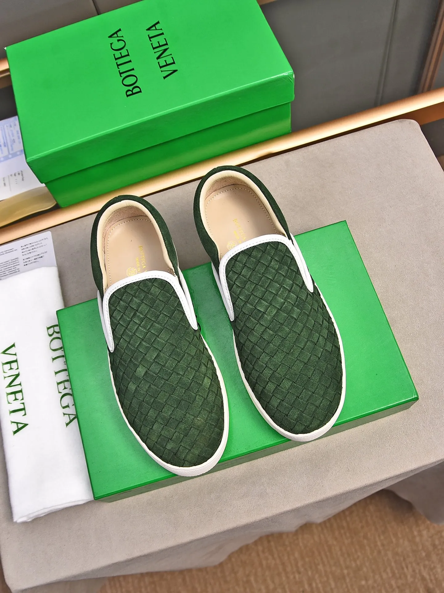 Men's shoes 💰460 [Sleeves series] BOTTEG* VENET* - high-end boutique Size: 38-44 (45 customized) BV new product, first-layer cowhide artificially woven classic style harmoniously blends with contemporary fashion temperament, rubber soles are light and flexible, water-dyed sheepskin pads! [Taobao, Tmall, and live streaming are the first choices]